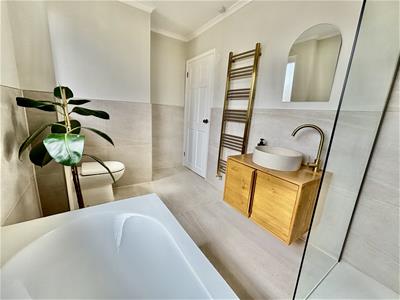 Bathroom/Shower Room W/C